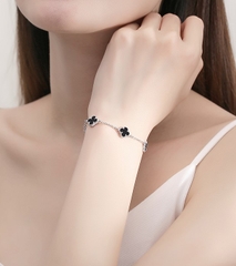 Lắc tay cỏ bốn lá CECYDEJEWEL bạc ý 925 màu đen sang trọng đẳng cấp