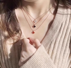 Dây chuyền cỏ 4  lá CECYDEJEWEL bạc ý 925 mạ vàng 18K Dây Chuyền Đá Thiên Nhiên tinh xảo đẳng cấp