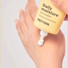 Kem chống nắng dưỡng ẩm Prettyskin Daily Moisture Sun cream SPF50+ PA++++ 70ml
