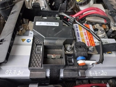 binh-ac-quy-xe-mercedes-glb-35