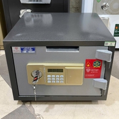 Két sắt thu ngân KW36KM khe bỏ tiền khoét mặt trước