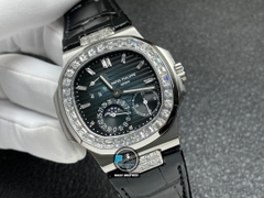 NEW 2022 / GR FACTORY BEST 1:1 / PATEK PHILIPPE NAUTILUS 5712GR DIAMOND BAGUETTE BEZEL CAL.240PS VIP