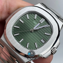 NEW 2022 / 3K FACTORY BEST 1:1 / PATEK PHILIPPE NAUTILUS 5711 40 x 8,3MM CAL.324SC