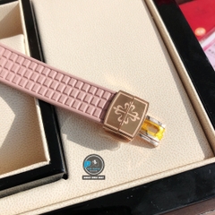 VIP NEW 2021 / ORIGINAL FACTORY BEST 1:1 / PATEK PHILIPPE AQUANAUT 5072R 35.6 X 7,7MM WOMEN KIM CƯƠNG THIÊN NHIÊN