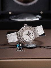 VIP NEW 2025 / ORIGINAL FACTORY BEST 1:1 / HUBLOT CLASIC FUSION 33MM WOMEN VÀNH 36 VIÊN KIM CƯƠNG THIÊN NHIÊN 1,8 CARAT