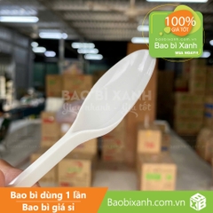 Muỗng Nhựa Trắng 15cm Đại Quang (100 Cái/Bịch)