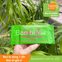 Khăn lạnh quán ăn Nhà Gỗ