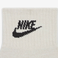 Tất thể thao Unisex Nike Everyday Essential DX5074-903