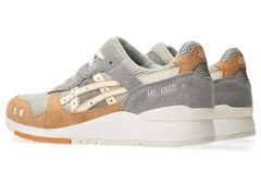 Giày thời trang unisex ASICS GEL-LYTE III OG 1203A330.022