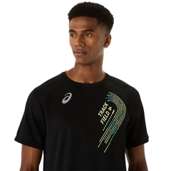 Áo T-shirt chạy bộ ASICS TRACK GRAPHIC SHORT SLEEVE TOP Nam - 2091A747.001