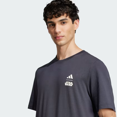 Áo T-shirt adidas x Star Wars™ The Mandalorian™ Nam - JI5716