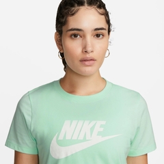 Áo Nike Sportswear Essential Nữ BV6170-379