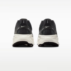 Giày chạy bộ Nike Vomero 18 Wide Nam - IF0514-002