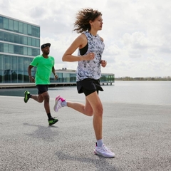 Quần short chạy bộ adidas 2 trong 1 Fast Primeblue Nữ - GN4409