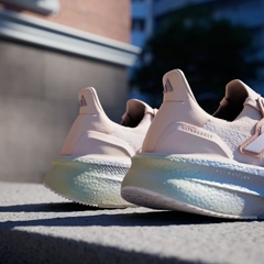 Giày chạy bộ adidas Ultraboost 5 Nữ - JH9051