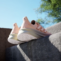 Giày chạy bộ adidas Ultraboost 5 Nữ - JH9051