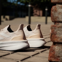 Giày chạy bộ adidas Ultraboost 5x Nữ - IH3104