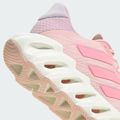 Giày chạy bộ adidas Switch FWD 2 Nữ - IE5887
