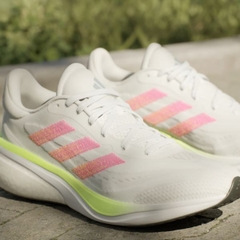 Giày chạy bộ Nữ adidas SUPERNOVA 3 - HQ1805
