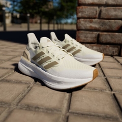 Giày chạy bộ adidas Ultraboost 5 Nữ - ID8852
