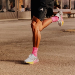 Giày chạy bộ adidas Ultraboost 5 Nam - ID8810