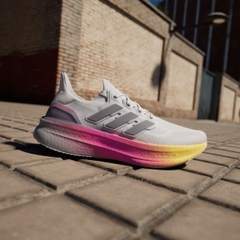 Giày chạy bộ adidas Ultraboost 5 Nam - ID8810