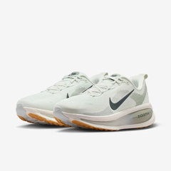 Giày chạy bộ Nike Vomero 18 Nam - HM6803-020