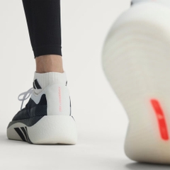 Giày chạy bộ adidas Hyperboost Edge Nam - KI4392
