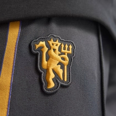 Quần nỉ bóng đá adidas Manchester United Terrace Icons Nam - JN2815