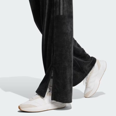 Quần nhung adidas Tiro Nữ - JM1805