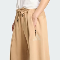 Quần nỉ adidas Z.N.E. Nữ - JW7770