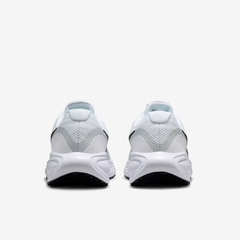 Giày chạy bộ Nike Revolution 8 Nam HJ9198-101