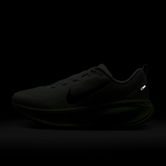 Giày chạy bộ Nike Vomero 18 Nam HM6803-100