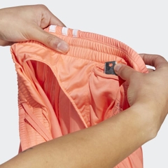 Quần short chạy bộ adidas Nữ HY5430