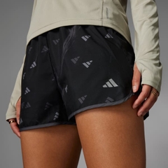 Quần short chạy bộ adidas brand love Nữ IL7221