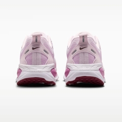 Giày chạy bộ Nike Vomero 18 Nữ - HM6804-500