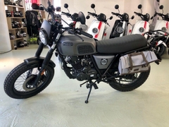 Brixton Scrambler 150 (Xám khói)