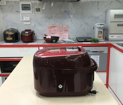 Nồi cơm cao tần áp suất hút chân không 1.8L Toshiba RC-18VXM