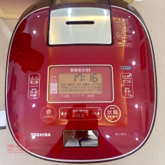 Nồi cơm điện cao tần áp suất hút chân không IH Hiệu Toshiba RC-18VSL 1.8L