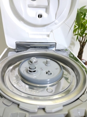 Nồi cơm điện cao tần áp suất Panasonic SR-PW107 1.0 lít màu trắng - Bảo hành 12 tháng