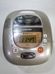 Nồi cơm điện áp suất cao tần Toshiba RC-10VQC 2011 dung tích 1L 100V-1100W màu trắng sữa