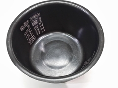 Nồi cơm điện cao tần áp suất IH Hitachi RZ-TW3000K  1.0 lít màu nâu - Bảo hành 12 tháng
