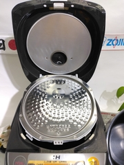 Nồi cơm điện cao tần IH Zojirushi NP-VN18 1.8L Made in Japan màu nâu mới 97% 2nd