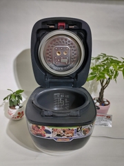 Nồi cơm điện Tiger JPB-B100 1 lít cao tần áp suất màu đen sx 2014 bảo hành 12 tháng