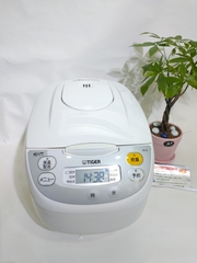 Nồi cơm điện mâm nhiệt Tiger JBH-G101 1lít nội địa nhật Mới 99,9%