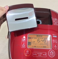 Nồi cơm điện cao tần hút chân không Toshaiba RC-18VRM 1.8L nội địa Nhật