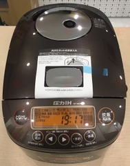 Nồi cơm cao tần áp suất IH 1.8 Lít Zojirushi NP-BH18-TA