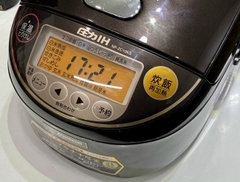 Nồi Cơm Điện Cao Tần Áp Suất Zojirushi NP-ZC10KS Nội địa Nhật 2nd Mới 97% phiên bản đặc biệt