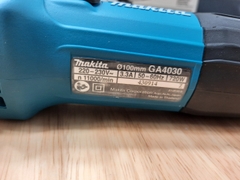 Máy mài góc 720w Makita đĩa 100mm công tắc trượt - GA4030