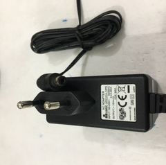 Adapter Original 12V 1A 12W UMEC UP0121A-12PE Connector Size 5.5mm x 2.1mm